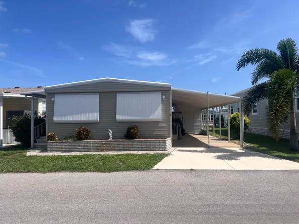 3 Flores Dr, Palmetto, FL 34221