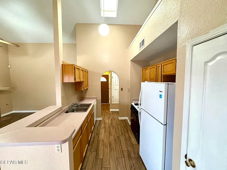 12146 El Greco Cir — Photo 10