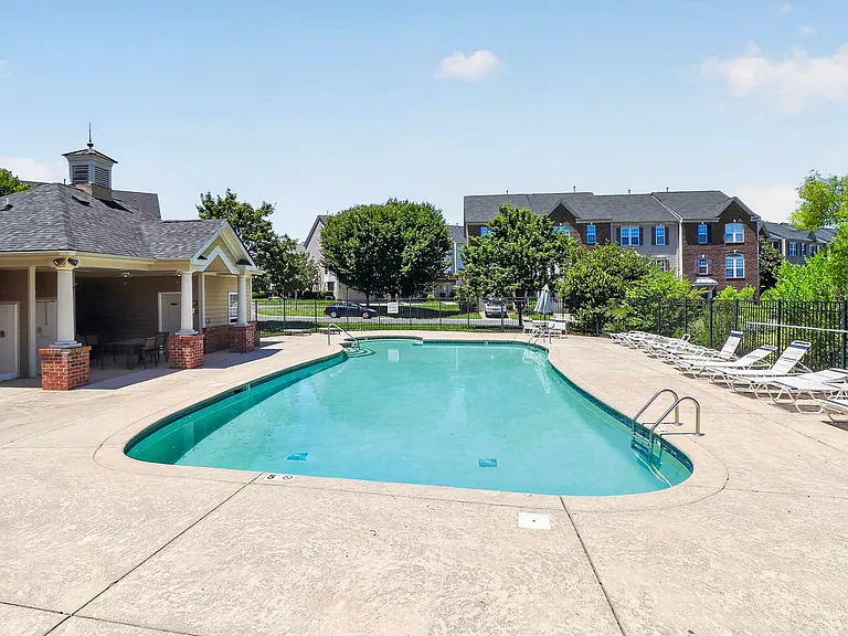 7749 Jackson Pond Dr — Photo 16