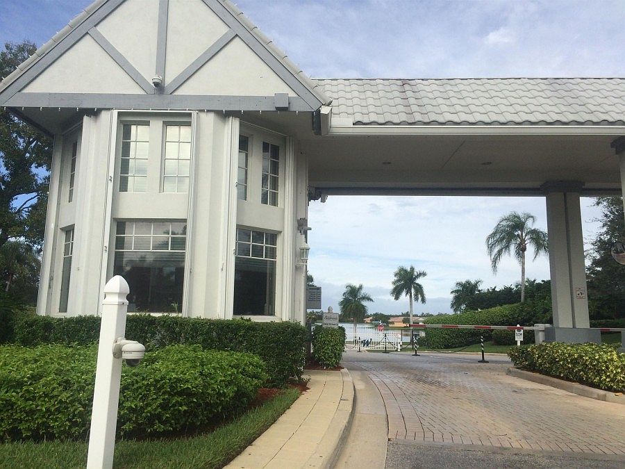 1st image of 9339 Sapphire Cove Dr