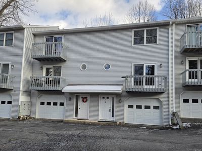 100 Northampton Lane APT 4, Plainville, CT, 06062