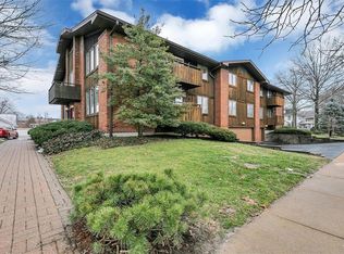 210 N Harrison Ave APT 6, Saint Louis, MO 63122