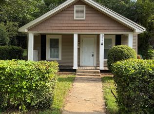 2416 Dundeen St, Charlotte, NC 28216
