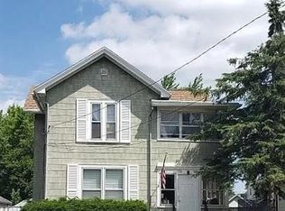 336 W 10th Ave, Oshkosh, WI 54902