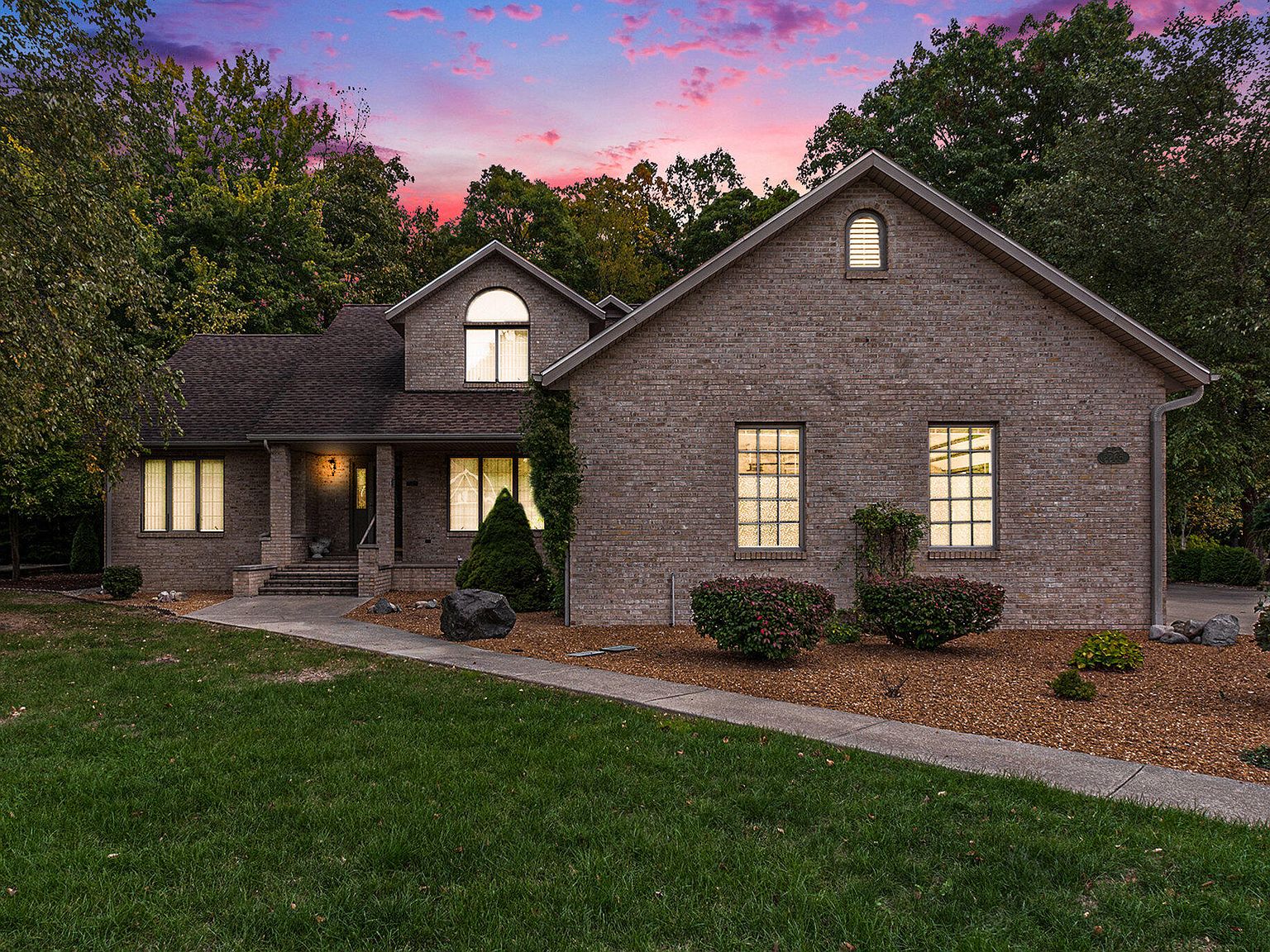 2265 Forest Hills Ln, Saint Joseph, MI 49085 | Zillow