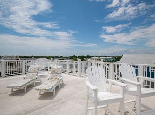 200 Annie Dr, Carolina Beach, NC 28428