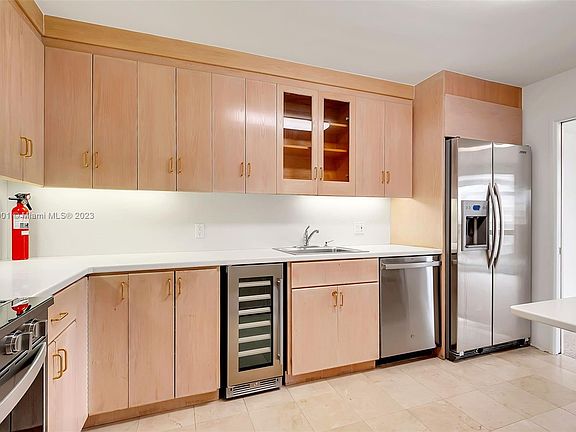 2nd image of 600 Biltmore Way APT 307