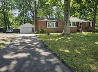 8405 Rugby Rd, Manassas, VA 20111
