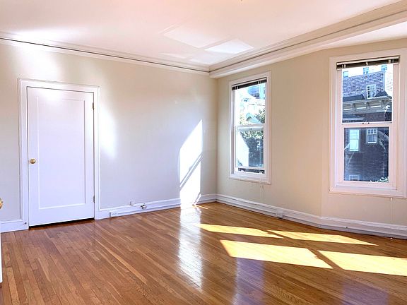 2nd image of 2300 Webster St APT 202
