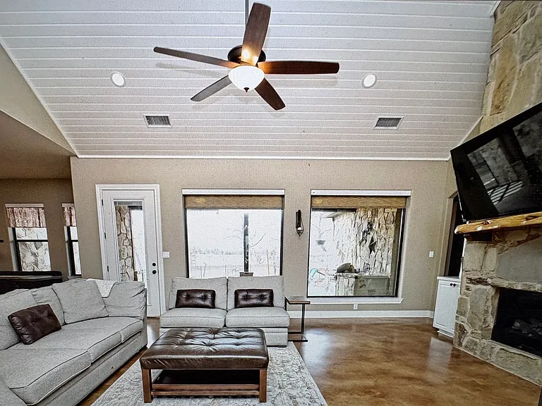 126 Pack Saddle Dr — Photo 17