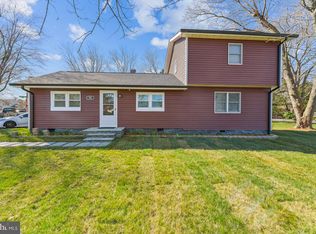 701 Kingfisher Rd, Deale, MD 20751