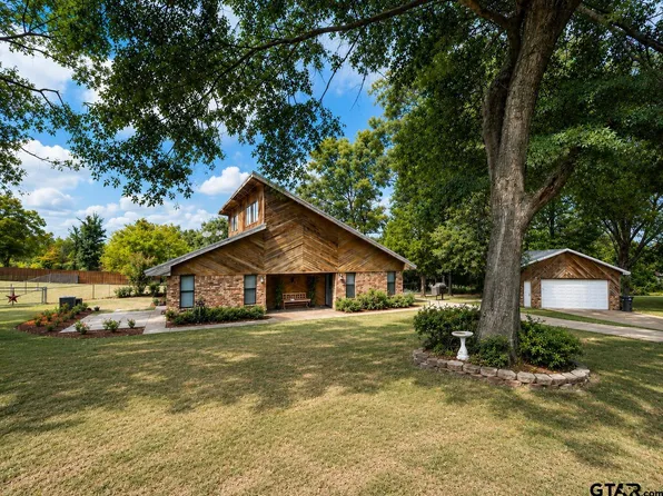 540 Post Oak St, Overton, TX 75684