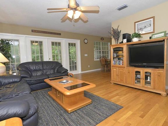 3rd image of 12278 Gray Birch Cir