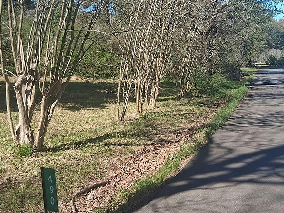 4th image of 490 Geoghagan Rd