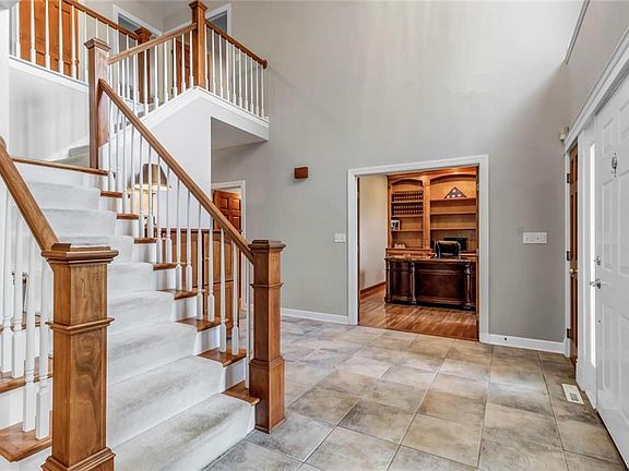 4th image of 6575 Ashford Ct