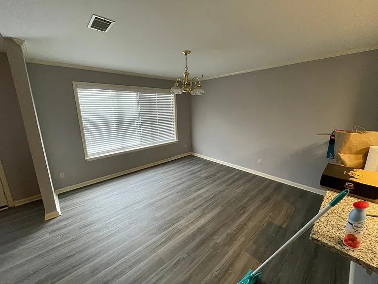 4022 Foxridge Ln — Photo 3