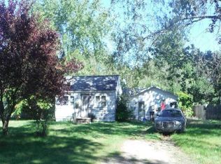 894 S Chatterson Rd, Muskegon, MI 49442