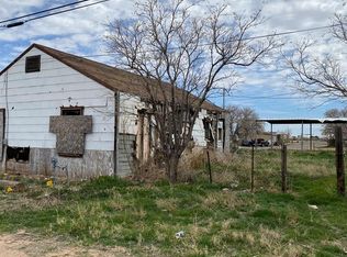 208 E 9th St, Crane, TX 79731