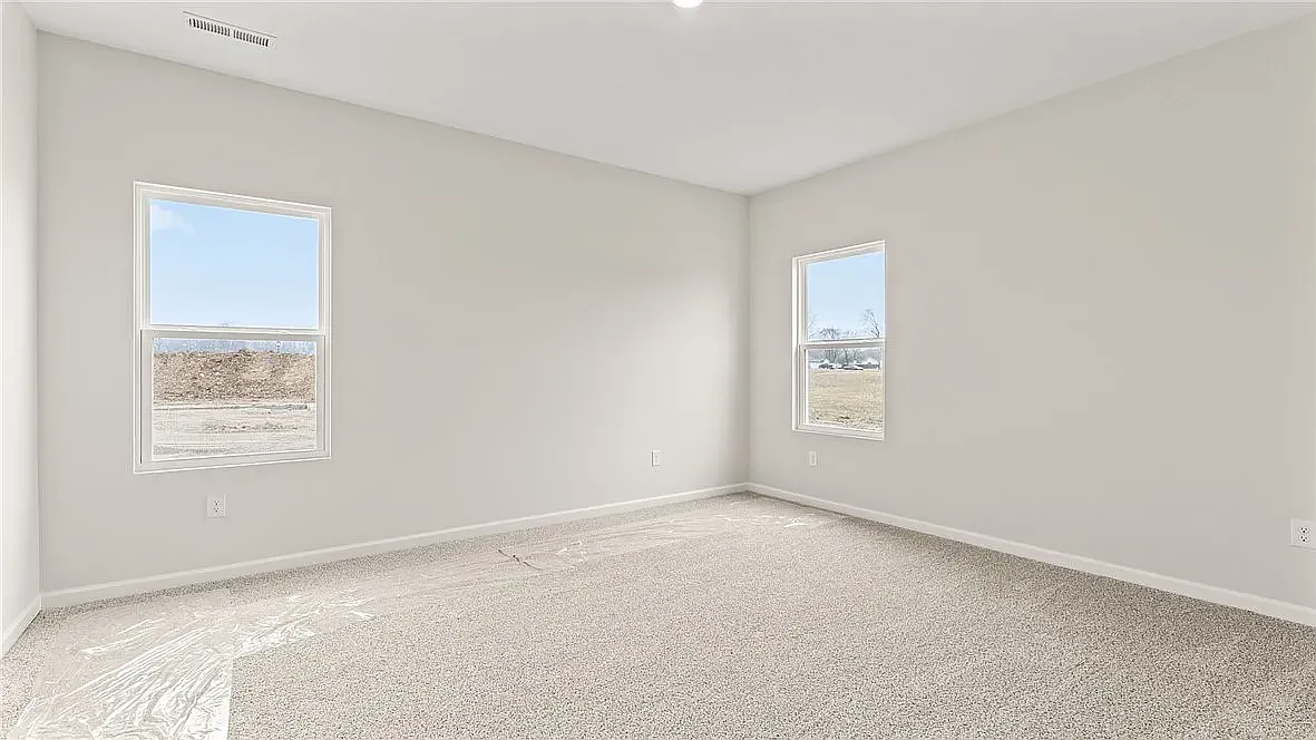 3 bed, 1635 sqft, $2,450 — Photo 4