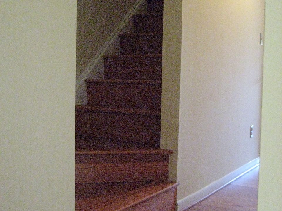 2nd image of 3514 Split Rail Ln