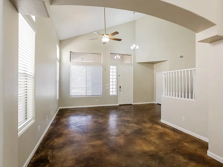 13311 W Stella Ln — Photo 6