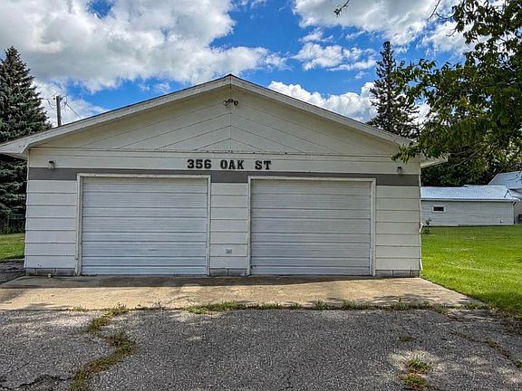 5th image of 356 Oak St