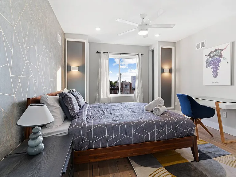 2531 Annin St — Photo 11