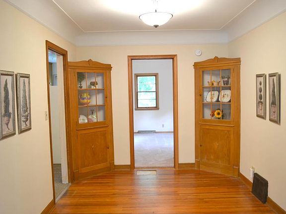 5th image of 7315 Wentworth Ave