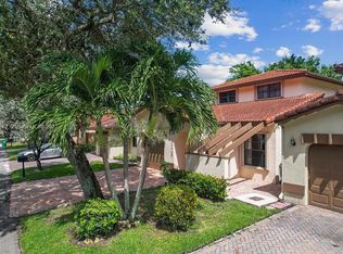 17729 NW 66th Court Cir, Hialeah, FL 33015