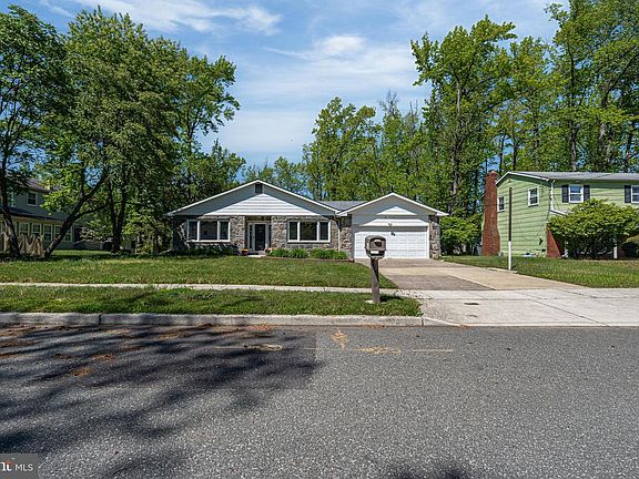 2nd image of 417 Monmouth Dr