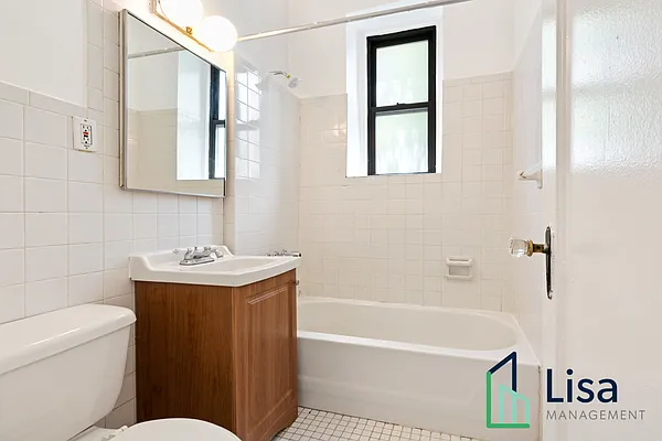 Rented by Lisa Management Inc | media 11