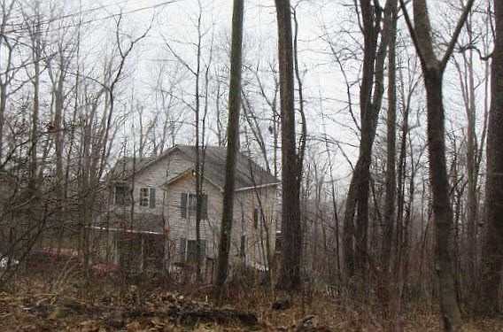 2nd image of 633 Old Linden Rd