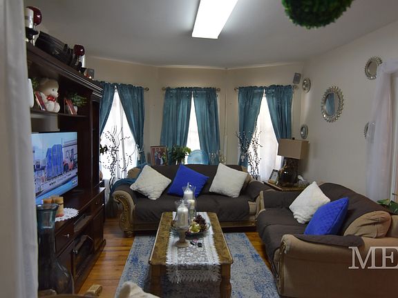 3rd image of 39 Kenilworth Pl