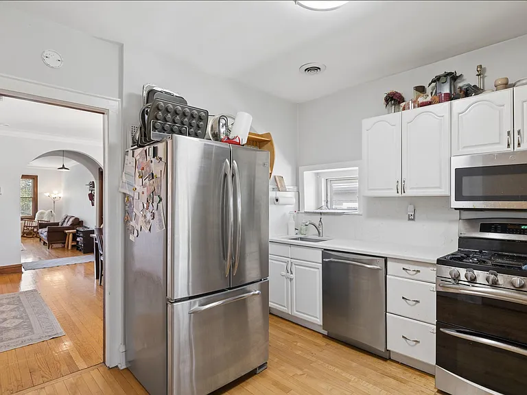6037 N Menard Ave #2 — Photo 7
