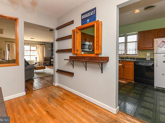 3rd image of 111 Atkins Ave