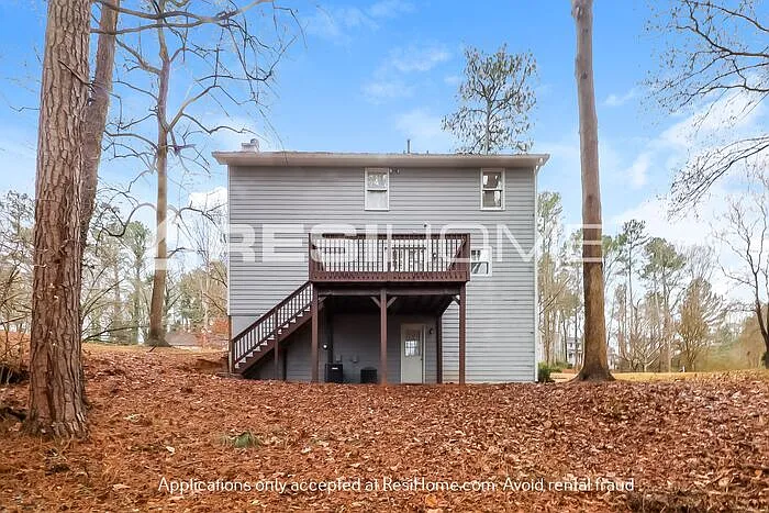 1512 Hillside Dr SE — Photo 15