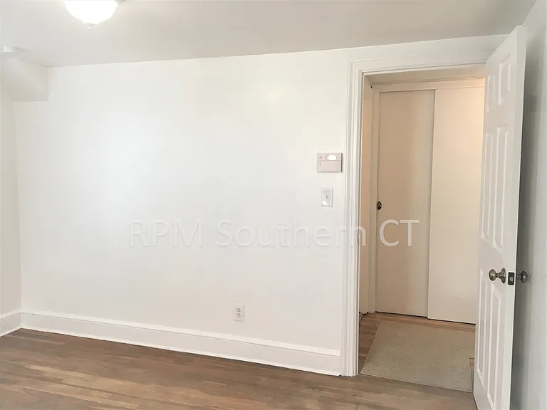 330 Fort Hale Rd — Photo 15