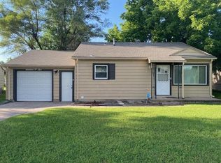 1602 E 8th St, Newton, KS 67114