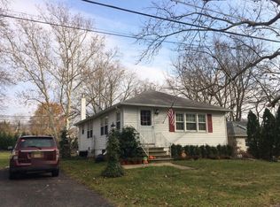 207 Ashland Ave, Cherry Hill, NJ 08003