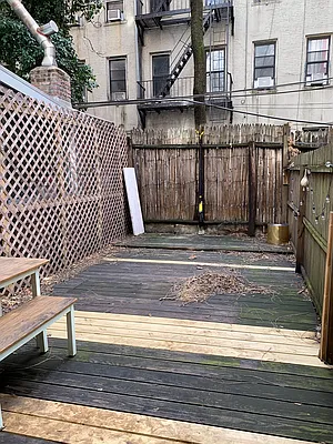 Rented by Buchbinder & Warren | media 10