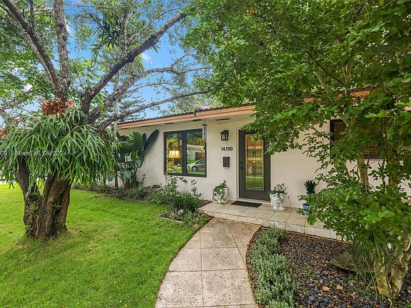 2nd image of 14350 Lake Crescent Pl