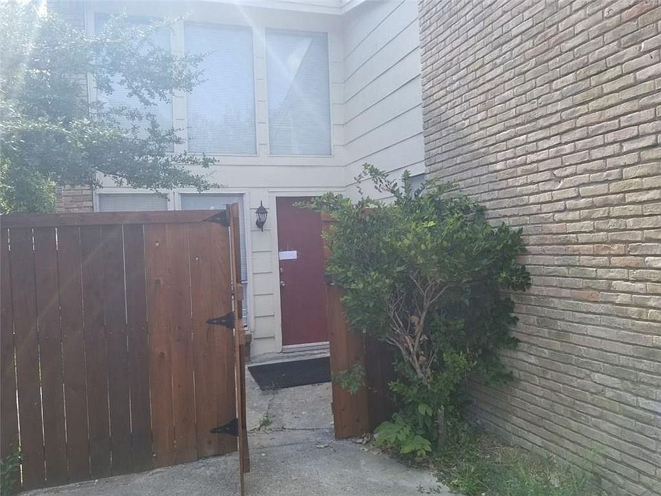 2nd image of 127 N Cottonwood Dr