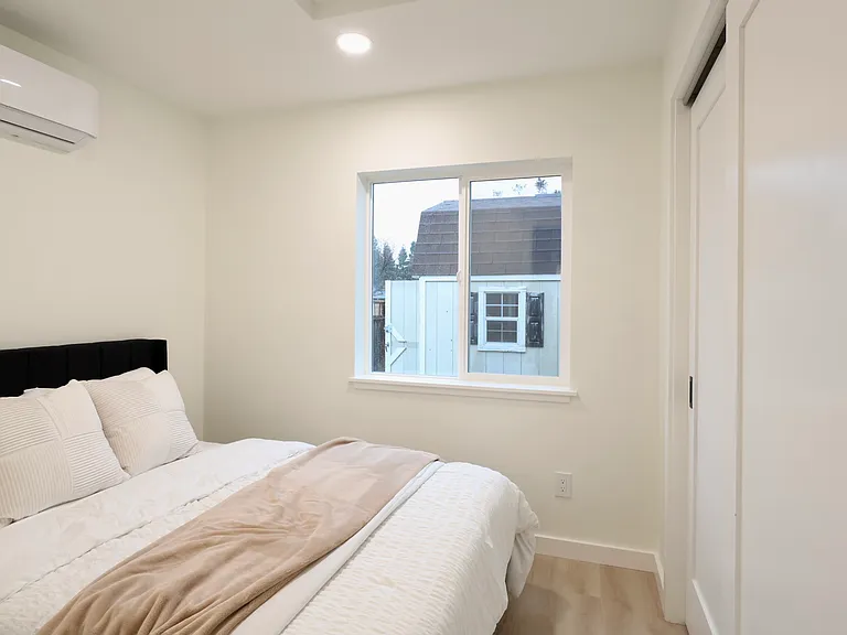 4314 Satinwood Dr — Photo 10