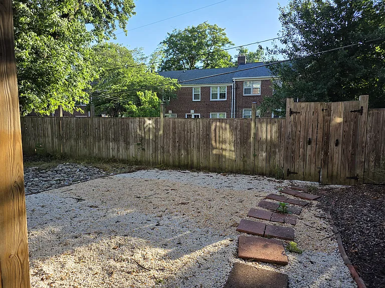 114 Brandon Rd — Photo 25