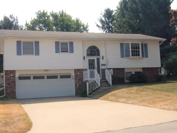 1265 Greenwich St, Manistee, MI 49660