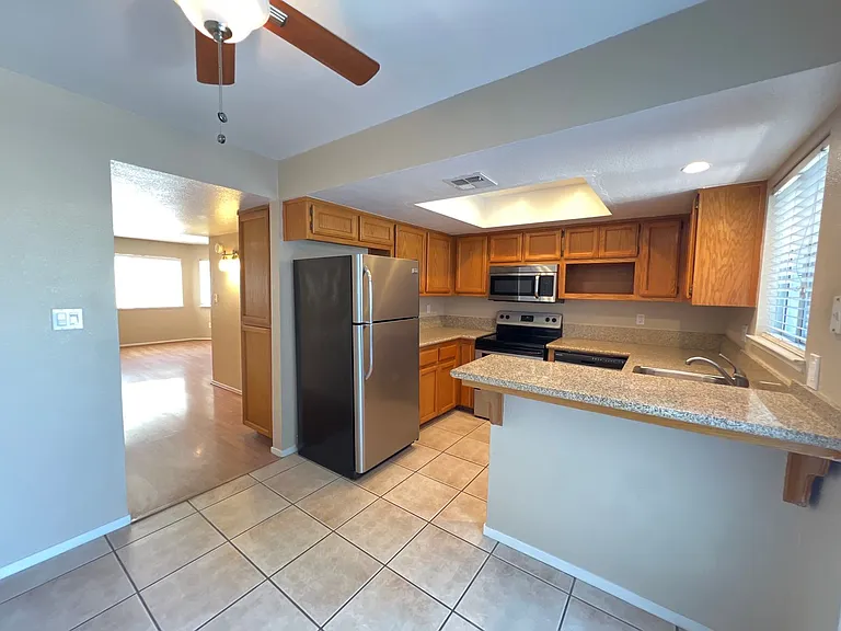 2600 Brookside Dr #20 — Photo 7