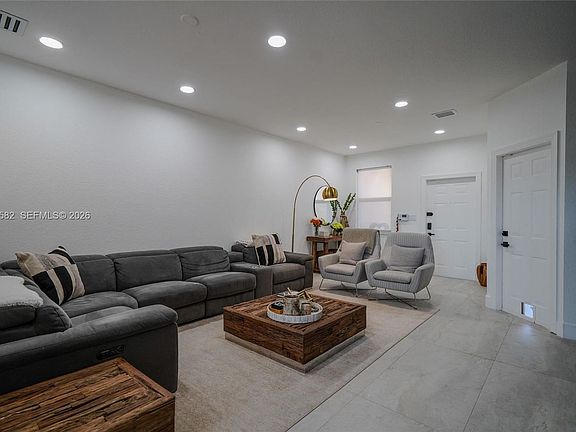 2nd image of 12542 SW 126th Ave #12542