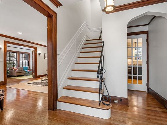 2nd image of 15 Gammons Rd