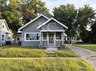121 Warrington Ave, Danville, IL 61832