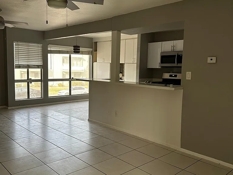 1701 W Tuckey Ln #209 — Photo 6